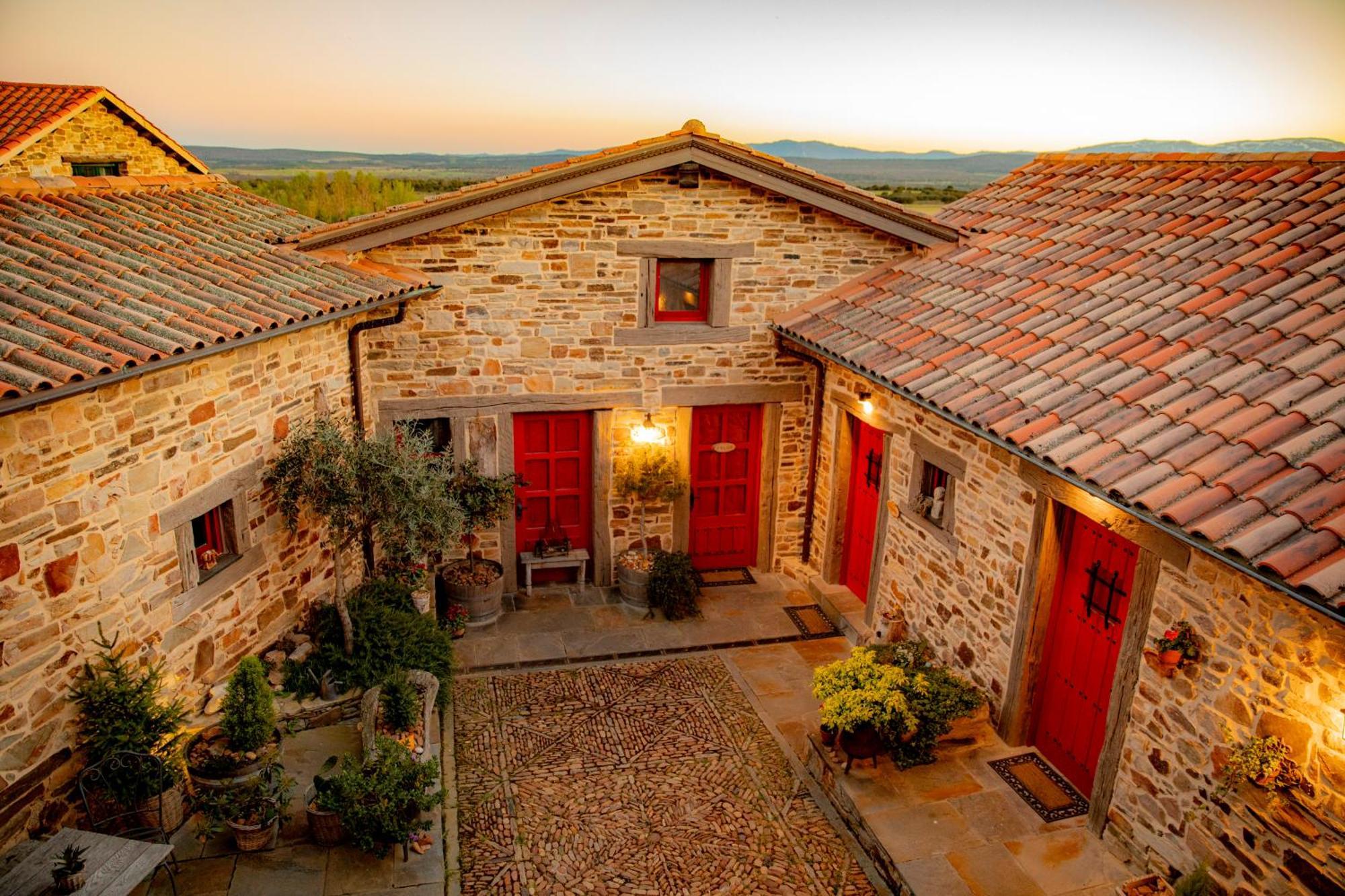 Via Avis Konuk evi Santa Catalina de Somoza Dış mekan fotoğraf
